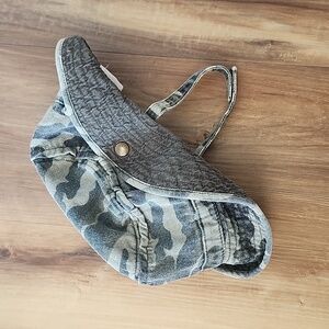 BabyGAP camo hat w/ strap